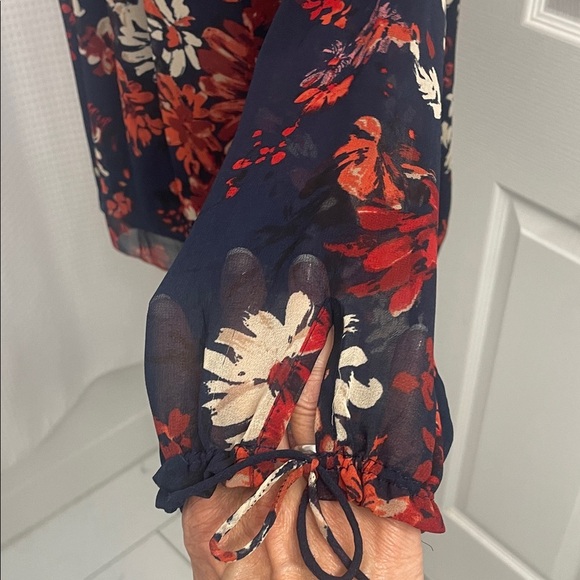 Wilfred Lourdes Floral Blouse - Red and Navy - Picture 11 of 16